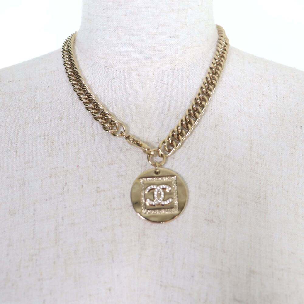 CHANEL Gold Logo Necklace - Picture 4 of 8